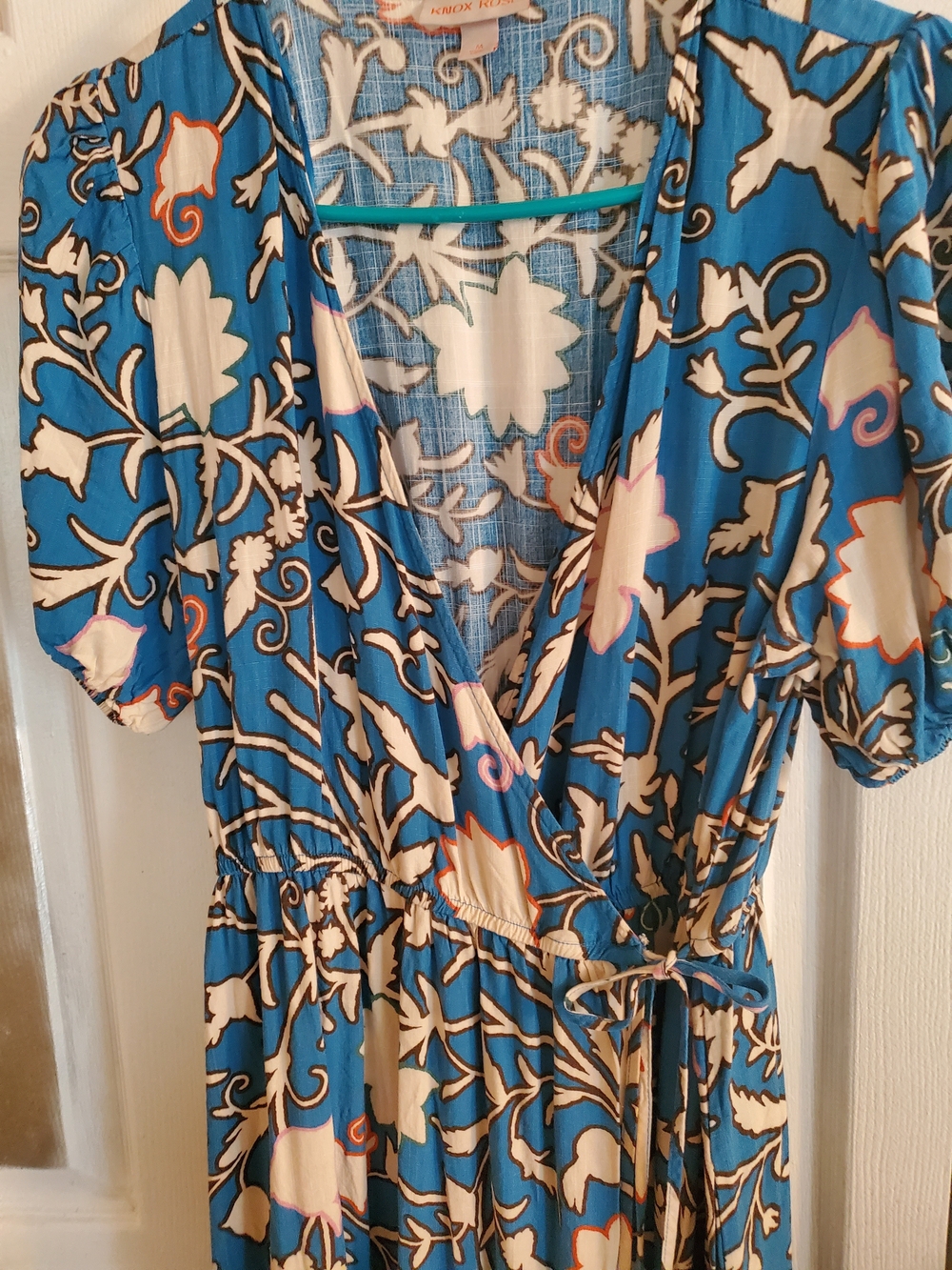 Knox Rose Blue Floral Wrap Dress with Cream Accents - Picture 7 of 12